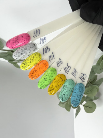 KLIO  Гель-лак  Капсульная  коллекция  8мл  №108  (с черным шиммером)